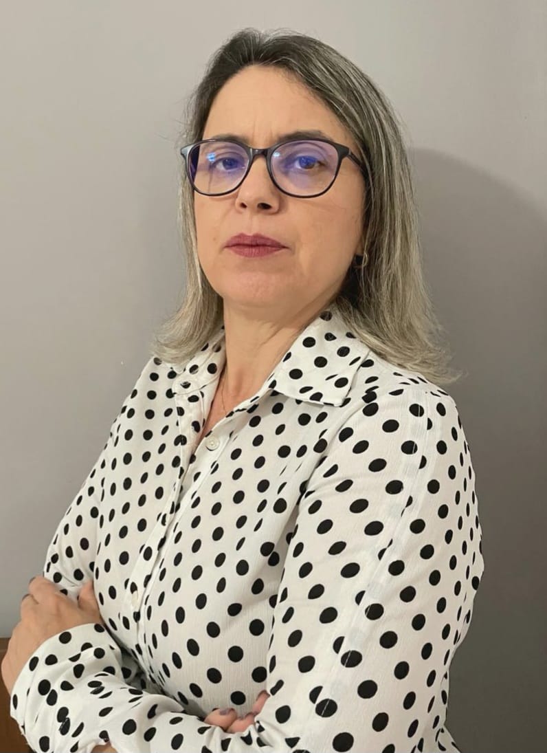 Erika Aparecida Teixeira Francisco dos Santos